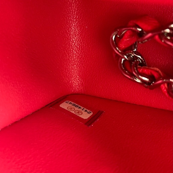 SOLD Chanel Red Chevron Caviar Mini - Picture 12 of 16